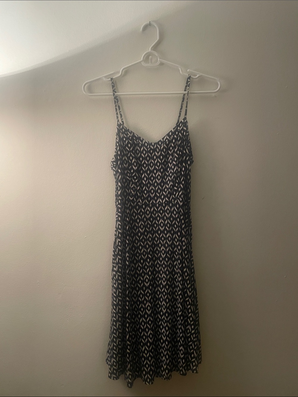 Old Navy Black & White Printed Spaghetti-Strap Midi Dress